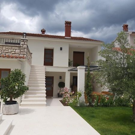 Haus Silvia Apartamento Rovinj Exterior foto