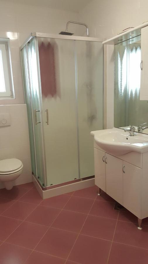 Haus Silvia Apartamento Rovinj Exterior foto