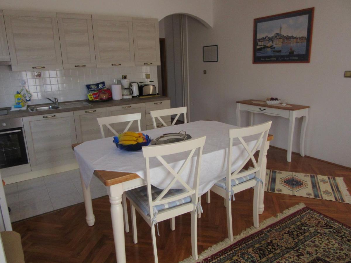 Haus Silvia Apartamento Rovinj Exterior foto